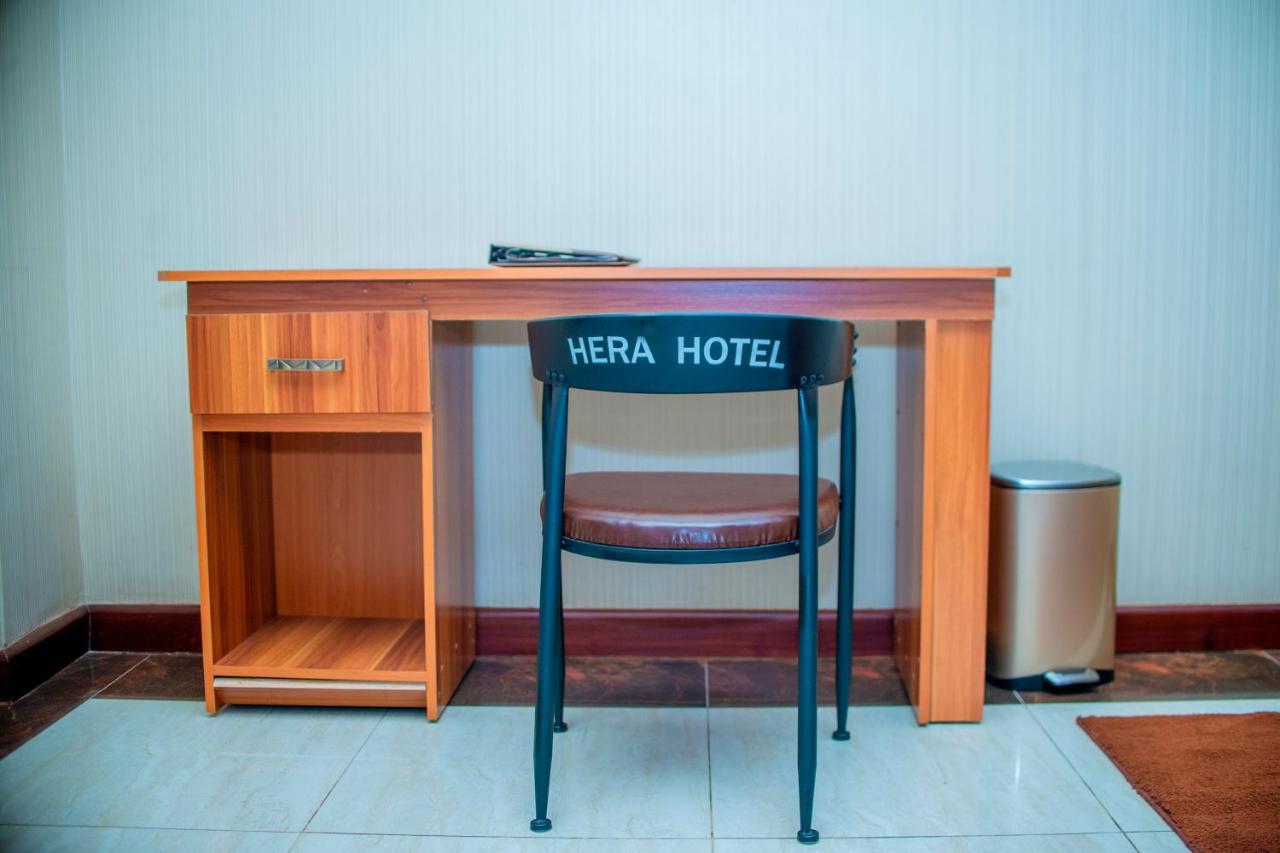 Hera Hotel カンパラ エクステリア 写真