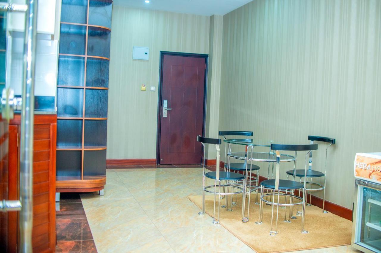 Hera Hotel カンパラ エクステリア 写真