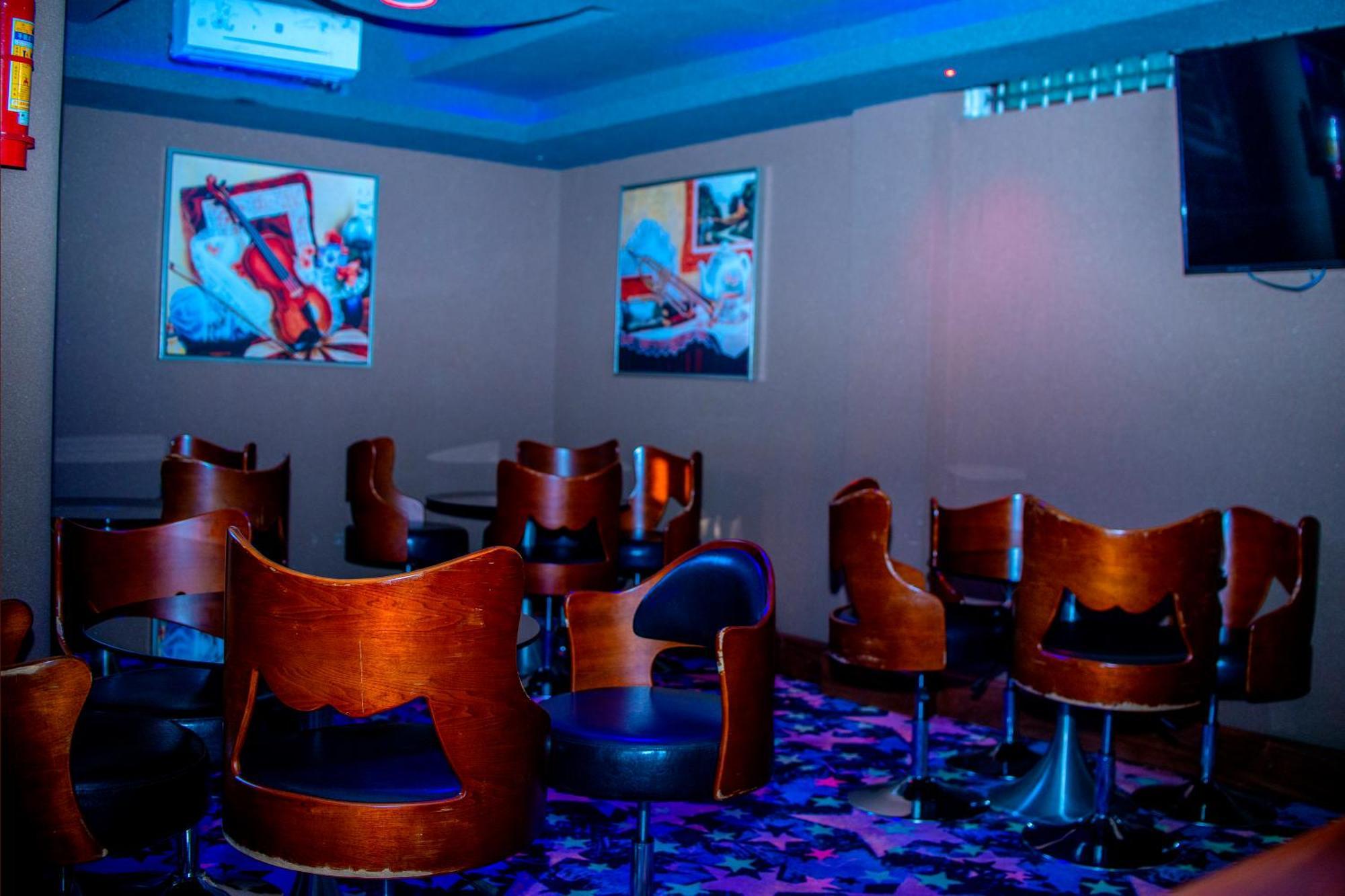 Hera Hotel カンパラ エクステリア 写真