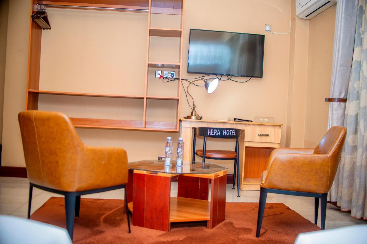 Hera Hotel カンパラ エクステリア 写真